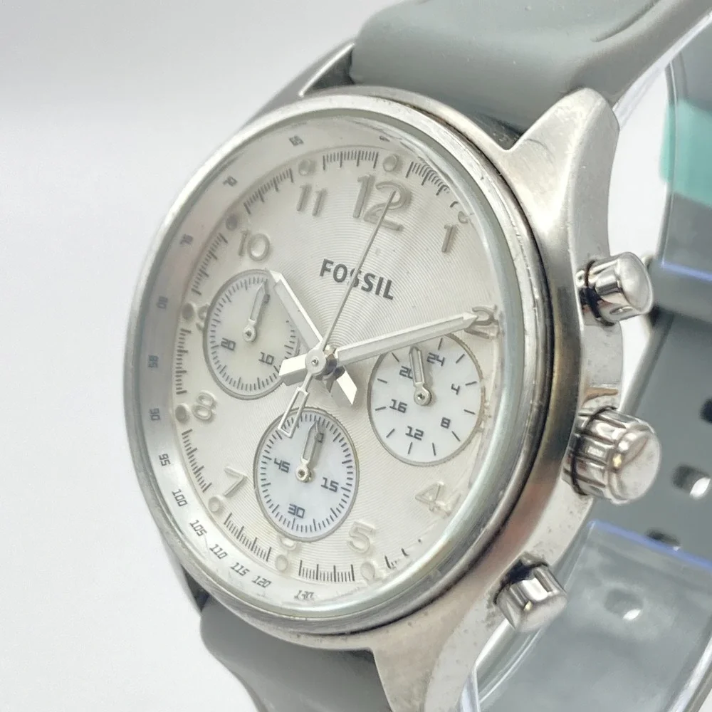 Fossil Flight Women's Chronograph Watch 38mm Silver Tone CH2770 New Battery 8.25